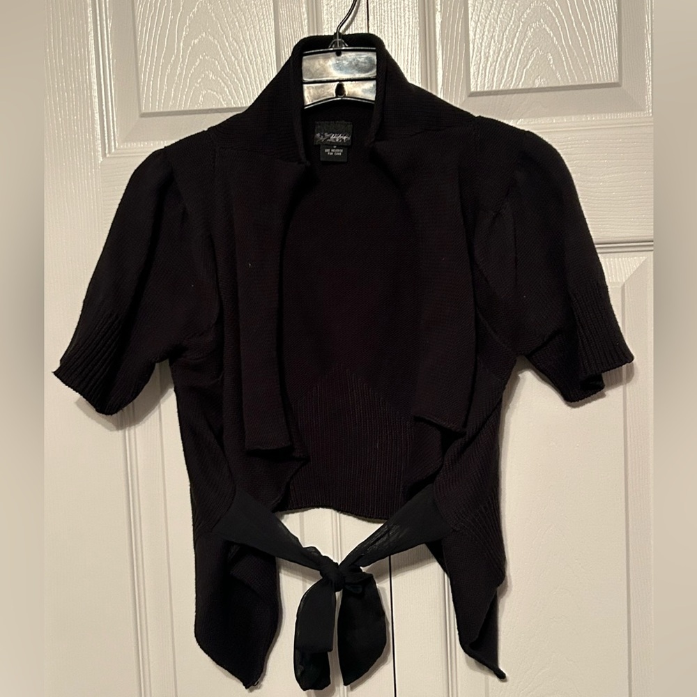 Daytrip Tie‎ Black shrug Small